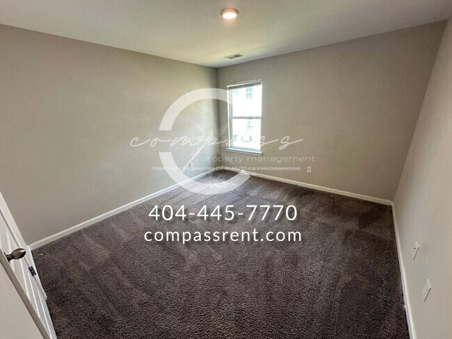 Building Photo - 107 Squarewood Ln NW