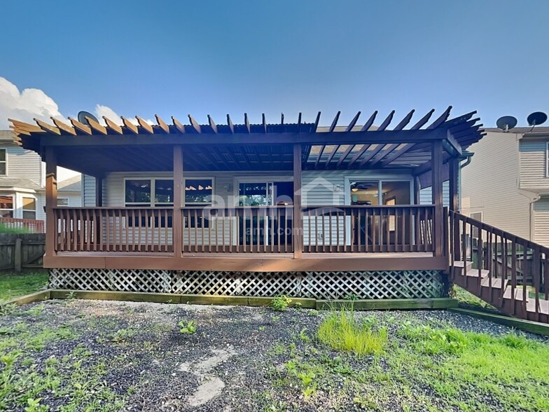 Building Photo - 5650 Winsor Woods Dr