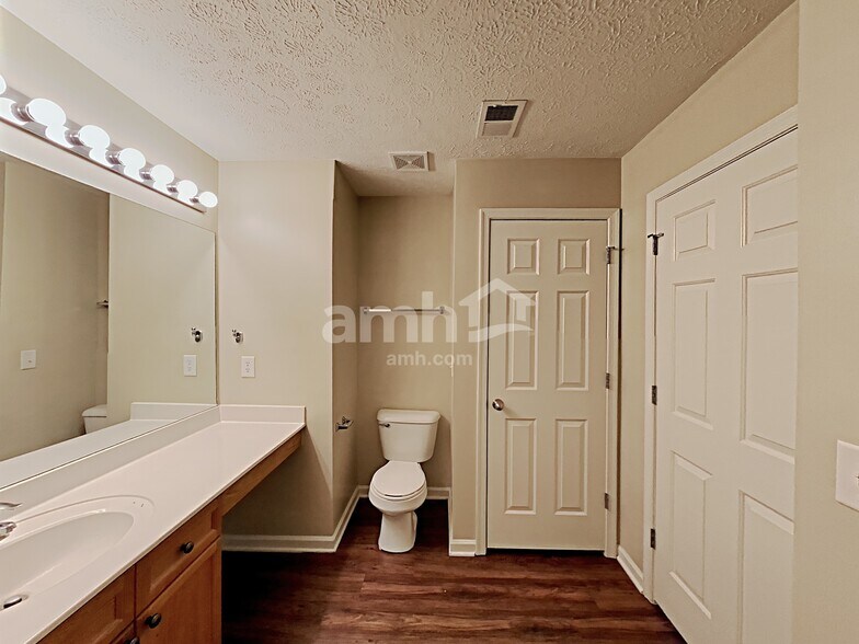 Building Photo - 2276 Gilmore Crossing Ln