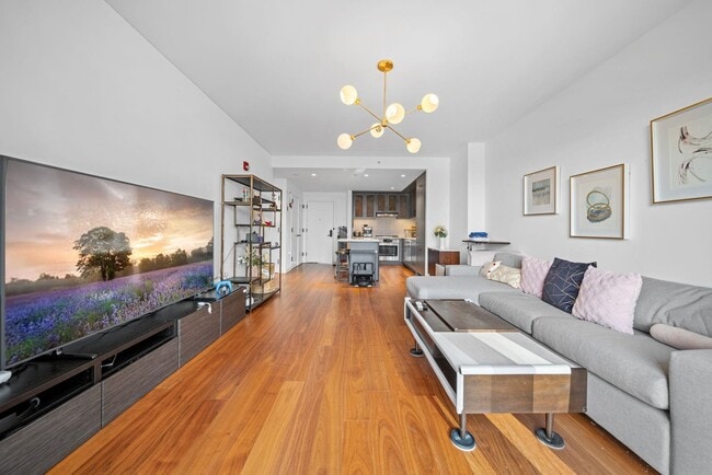 Building Photo - 2 Shore Ln