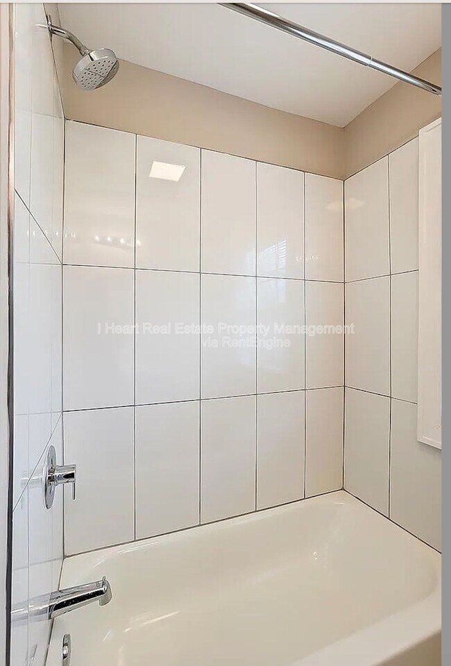 Building Photo - 99 N Harris Ave