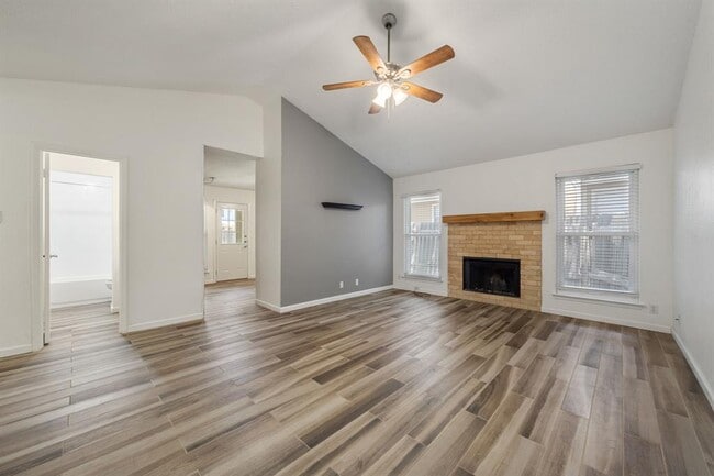 Building Photo - 9618 Sugar Hill Dr