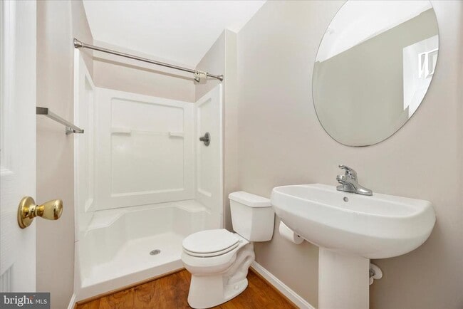 Building Photo - 6976 Meadowpoint Terrace