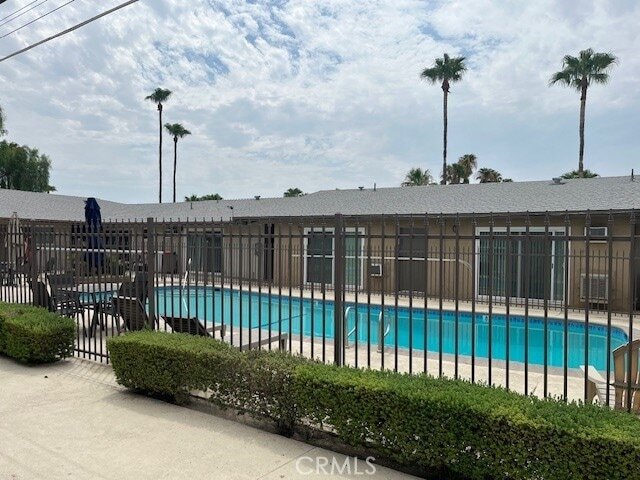 Building Photo - 686 E Cottonwood Rd