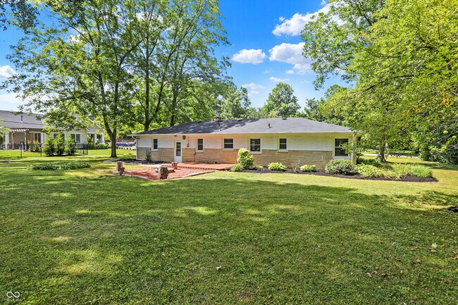 Building Photo - 3315 Beech Dr