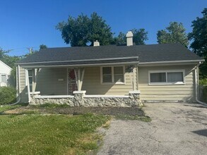 Building Photo - Lovely 3 Bedroom / 1 Bath for Rent - Section 8 Welcome