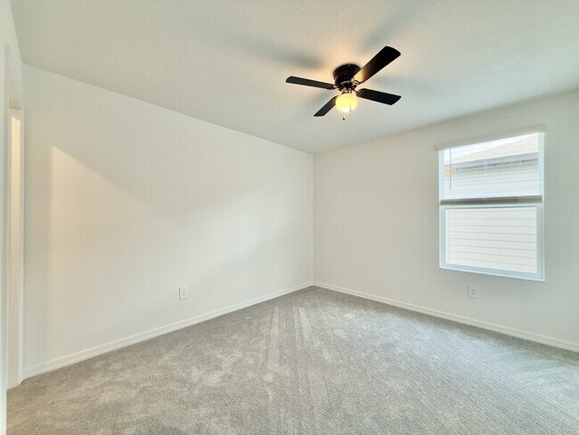 Building Photo - 3521 Great Pk Ct