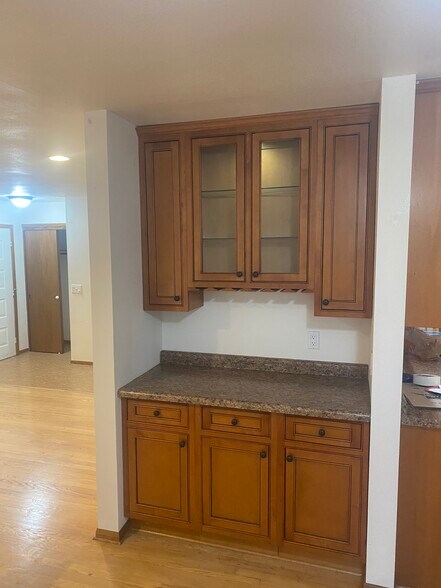 Building Photo - 500 Westport Dr