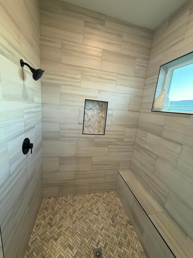 Building Photo - 3533 Sky Valley Ln