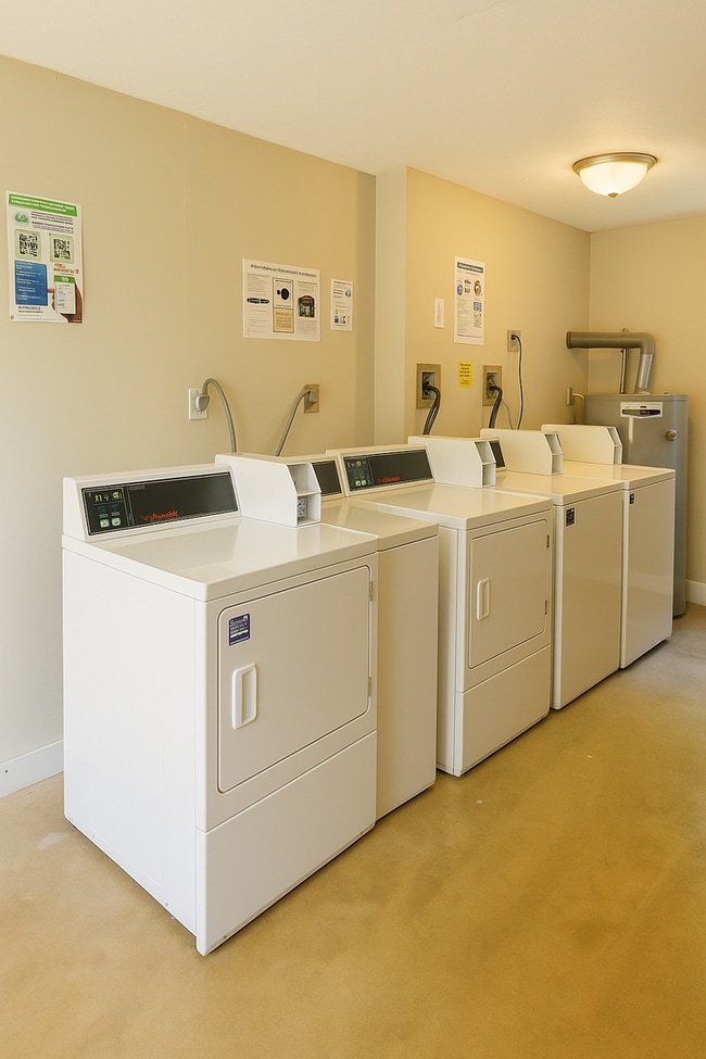 Building Photo - Parkway Apartments – Convenient 2-Bedroom ...