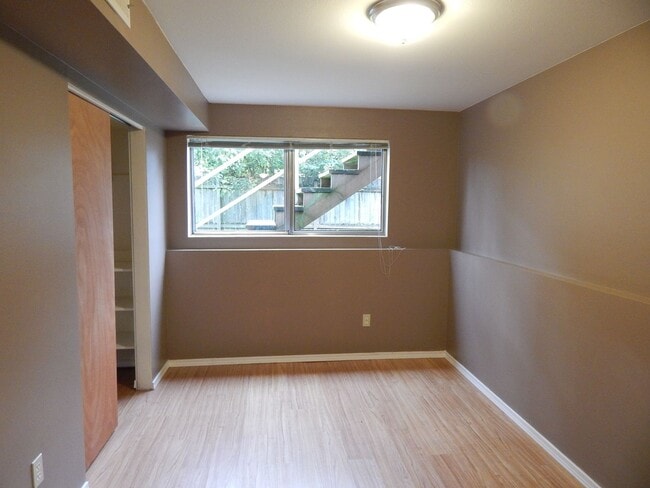 Building Photo - Seattle Northgate single family house 4 be...