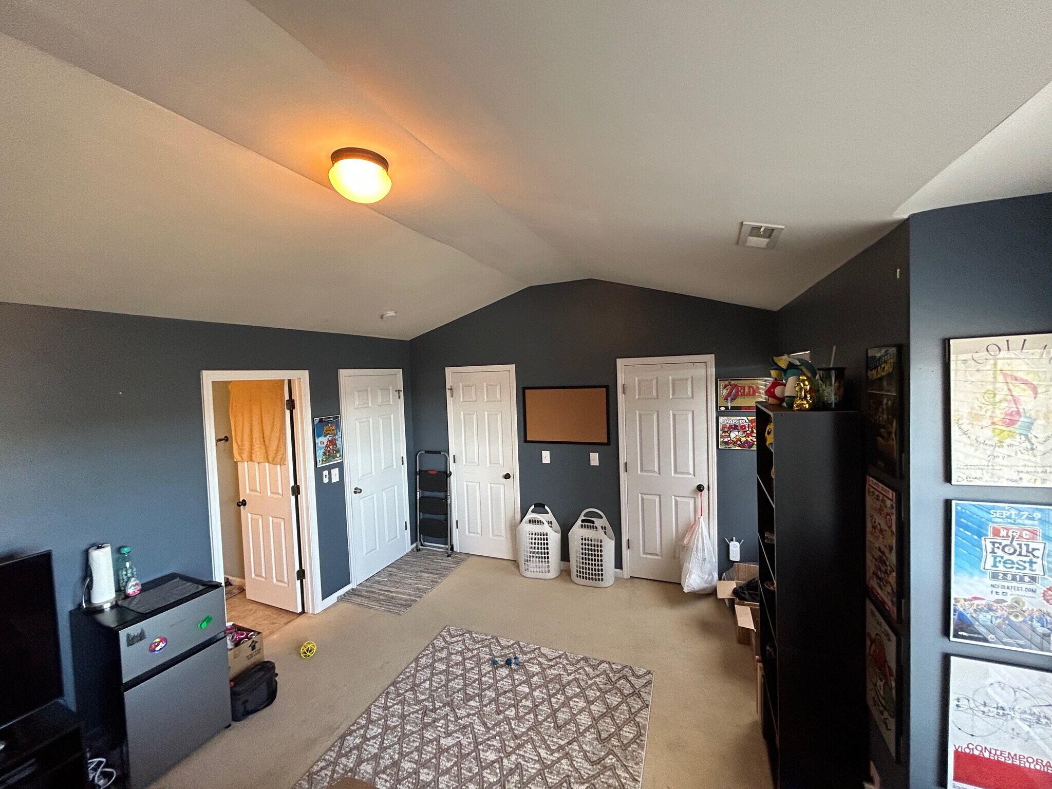 Building Photo - Room in Townhome on Linden Park Ln