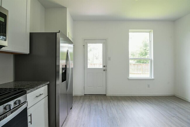 Building Photo - 21353 Rising Fawn Rd
