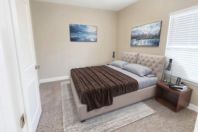 Building Photo - 292 Sunnyside Dr