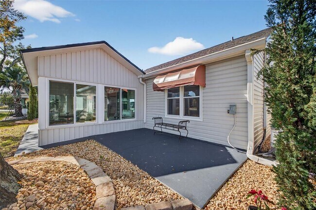 Building Photo - 411 Del Mar Dr