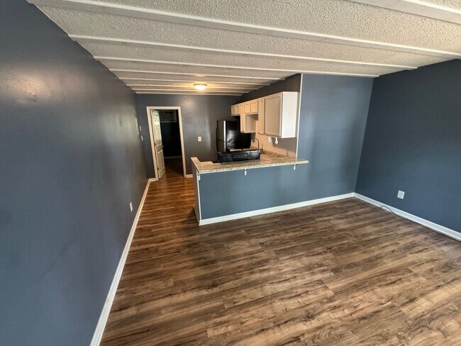 Building Photo - Belvedere912-914