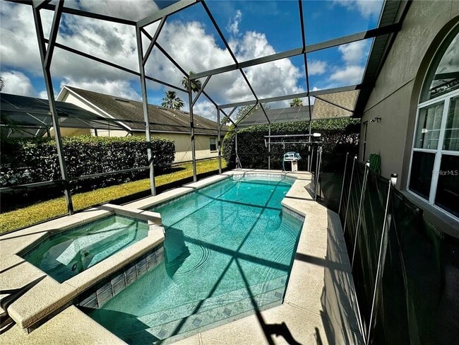 Building Photo - 4795 Cumbrian Lakes Dr