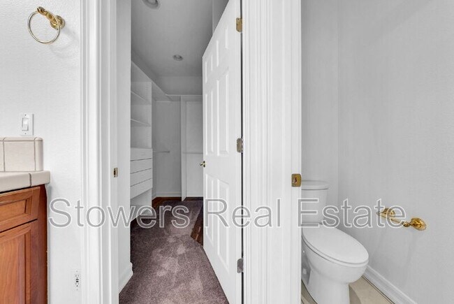 Building Photo - 6044 Claret Ct