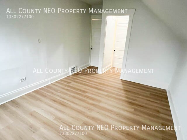 Building Photo - 3431 W 49th St