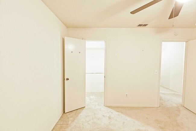Building Photo - 2116 Winterstone Dr