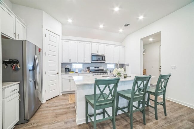 Building Photo - 2101 Centerline Ln