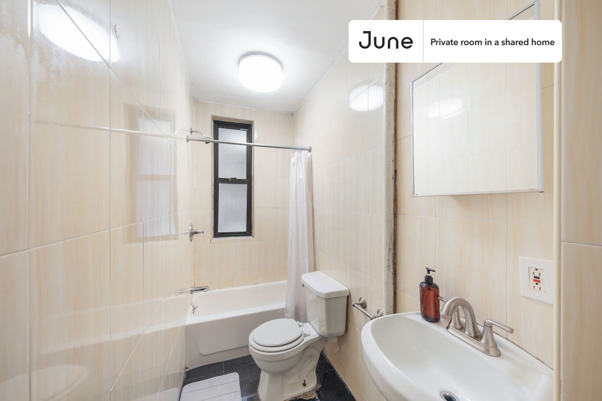 Building Photo - Room in Shared 3 bed/1 bath home in Upper West Side