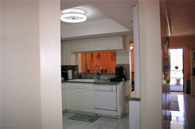 Building Photo - 4728 Orange Grove Blvd