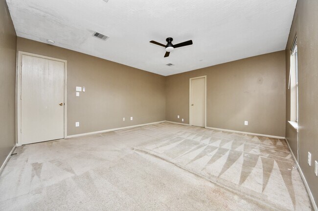 Building Photo - 4006 Wimberley Hollow Ln