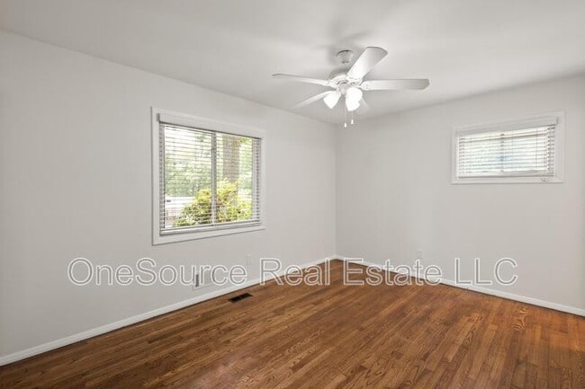 Building Photo - 5070 Crowe Dr SE