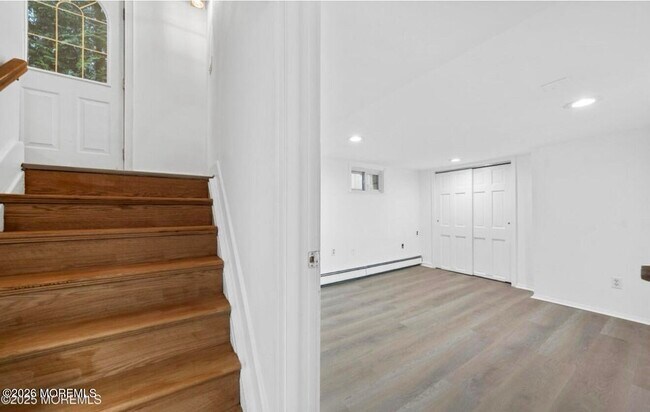 Building Photo - 146 N Bath Ave