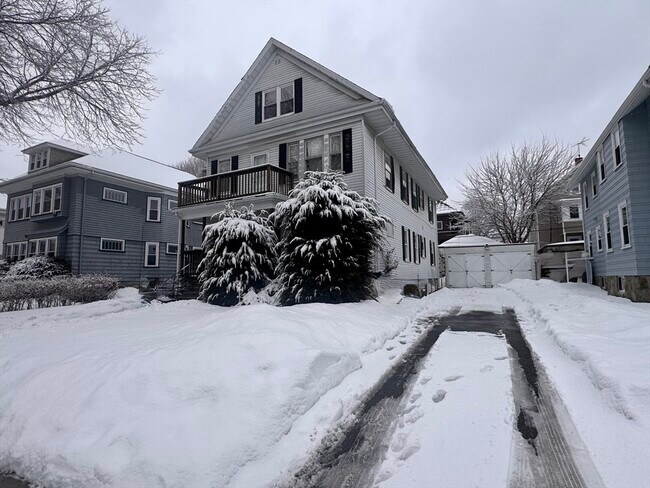 Building Photo - 129 Redlands Rd