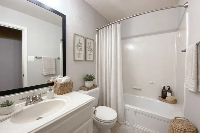 Building Photo - 2641 Sandcherry Dr