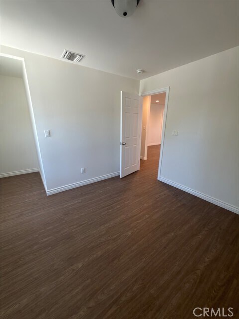 Building Photo - 465 N Marengo Ave