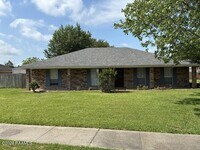 Building Photo - 303 Belle Grove Blvd