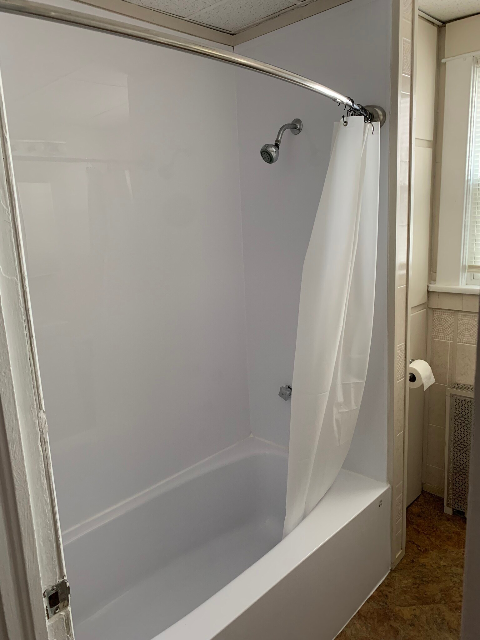 Bathroom Photo2 - 14 Bohl Ave