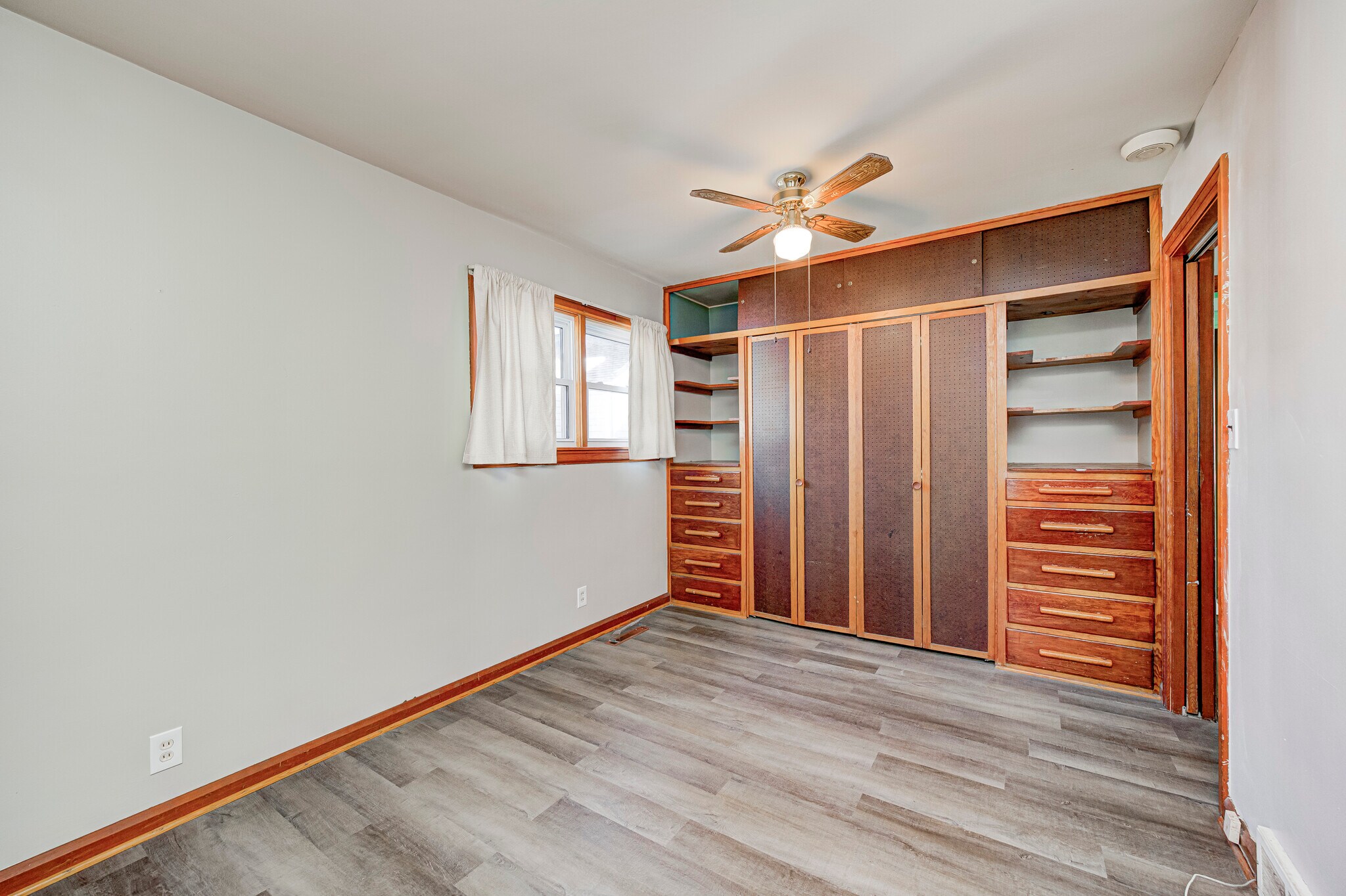 bedroom - 1744 N Norfolk St