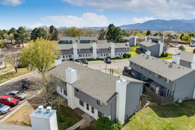 Building Photo - 1306 Soaring Eagle Dr