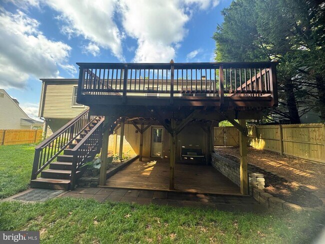 Building Photo - 5570 Rowser Dr
