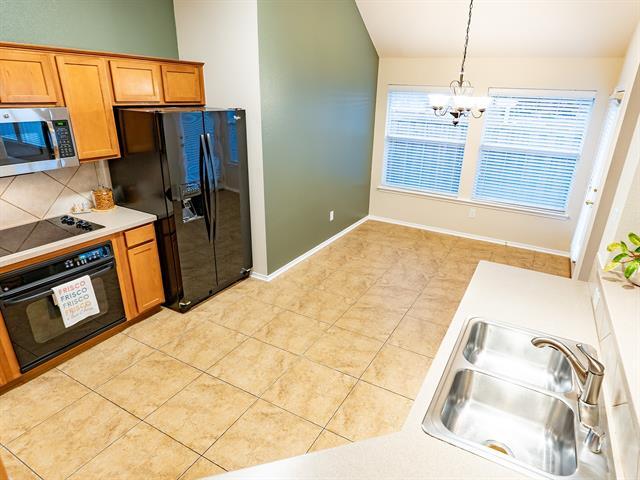 Building Photo - 11217 Clover Knoll Dr