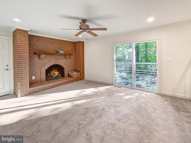 Building Photo - 5704 Captain Jones Ct