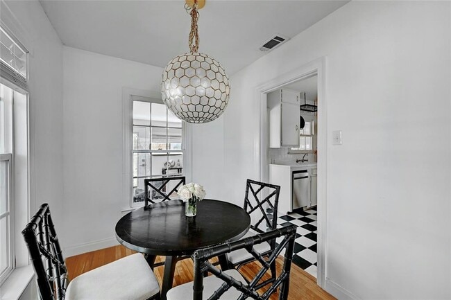 Building Photo - 5313 Avenue F