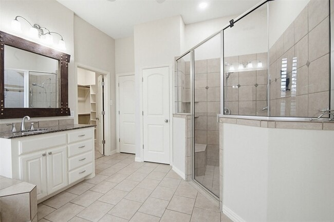 Building Photo - 3205 High Ridge Ct