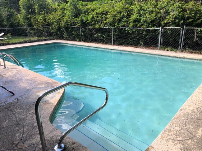 Pool - 1536 NW 7th Ave