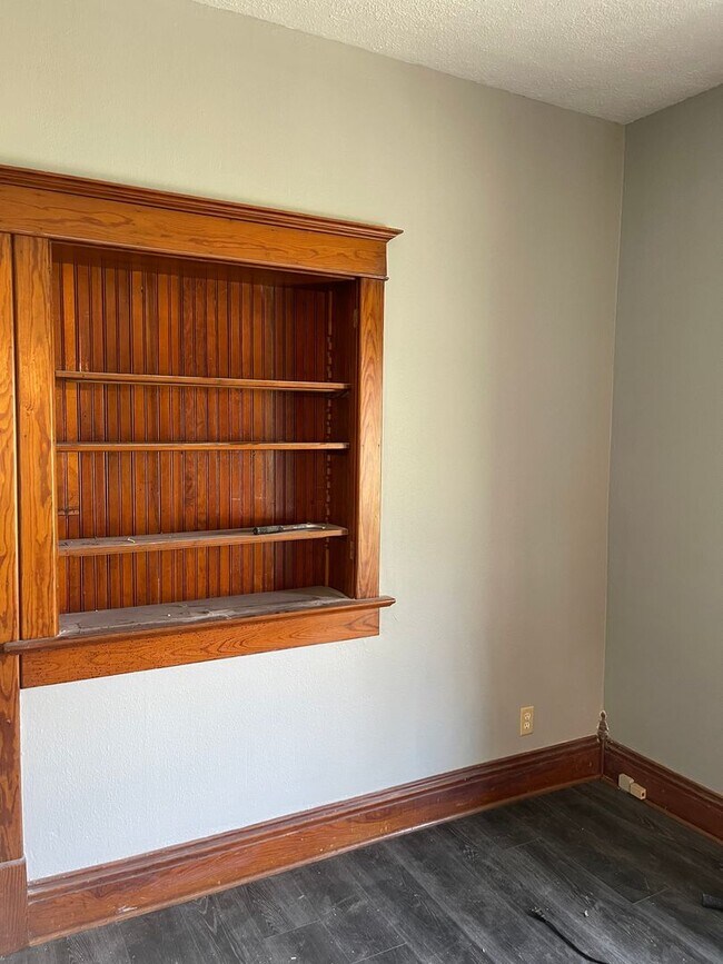 Building Photo - 2 Bedroom, 1 Bathroom Home located in Stanton, NE! More pictures to come! Casa de 2 dormitorios y...