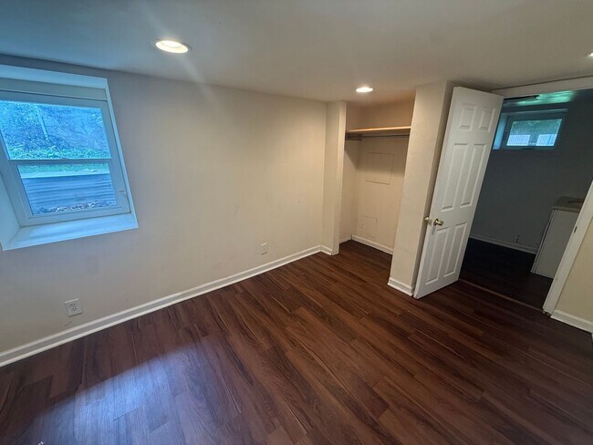 Building Photo - Stunning & Updated 4BR/2BA Home – Certified Lead-Free!