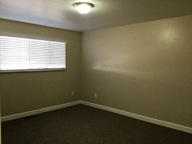 Building Photo - Parcel 4