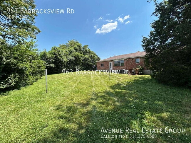 Building Photo - 963 Barracksview Rd