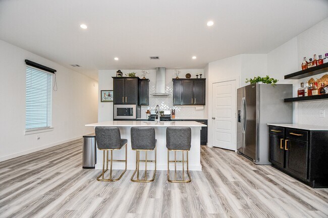 Building Photo - 2917 Skyline Mesa Dr