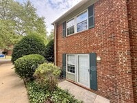 Building Photo - 126 Friar Ln
