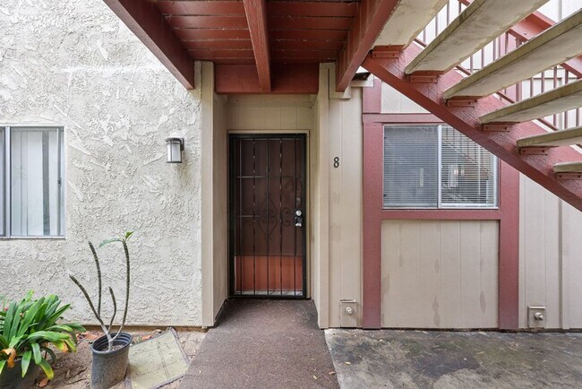 Building Photo - 5462 Adobe Falls Rd